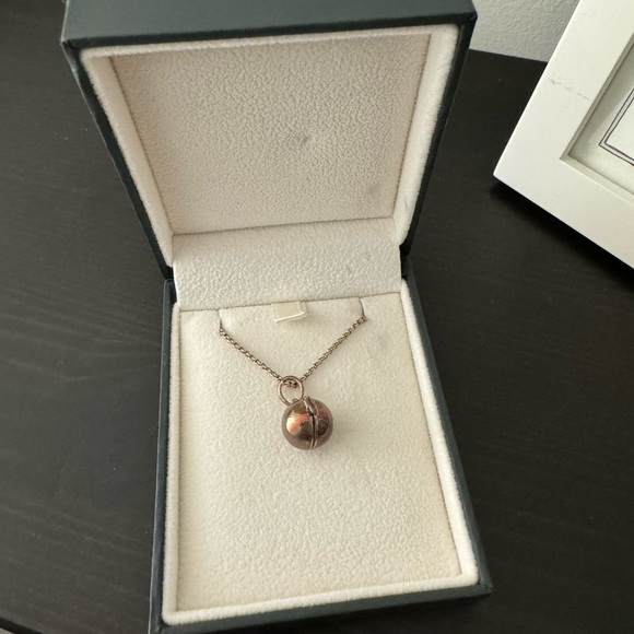 DINNY HALL - MY WORLD SMALL ORB LOCKET - Picture 7 of 8